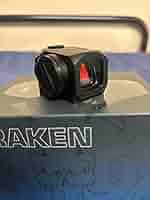 Amazon.co.jp: 実物 Swampfox Kraken Dot Sight ダットサイト